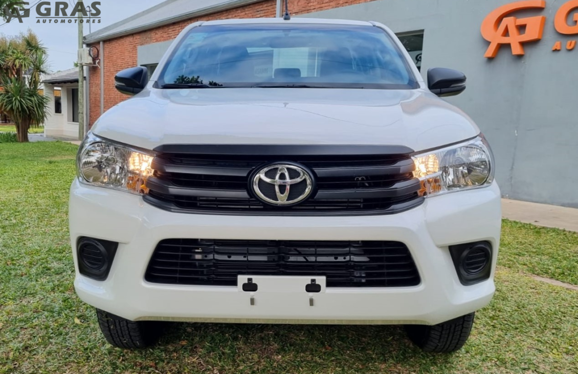 Toyota Hilux Dx Dc X Mt L Km Autos Usados Santa Fe Gras