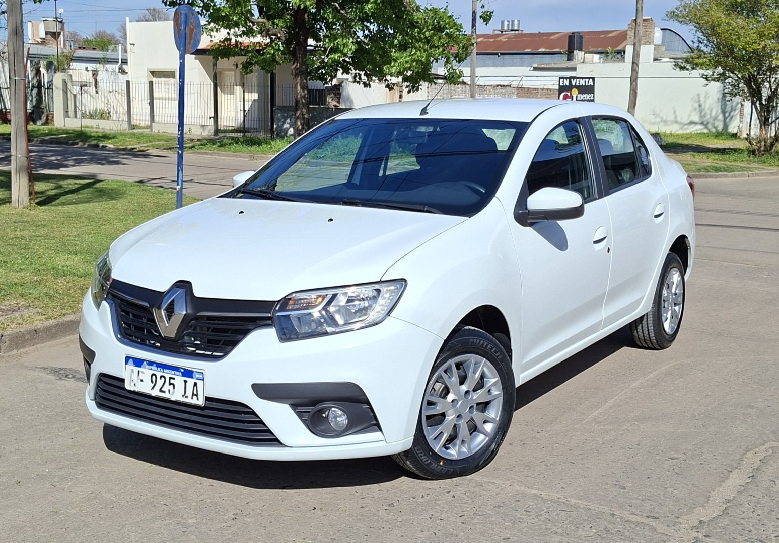 RENAULT LOGAN II 1.6 16v ZEN MT L/19