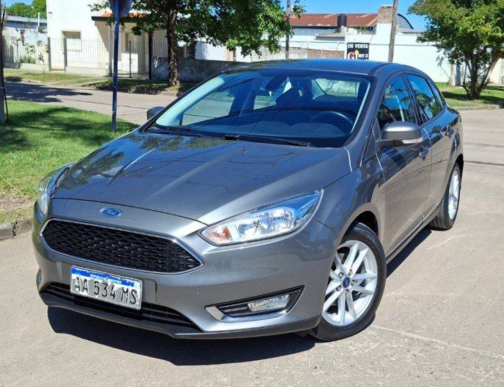 FORD FOCUS 2.0 SE MT 4p. L/16