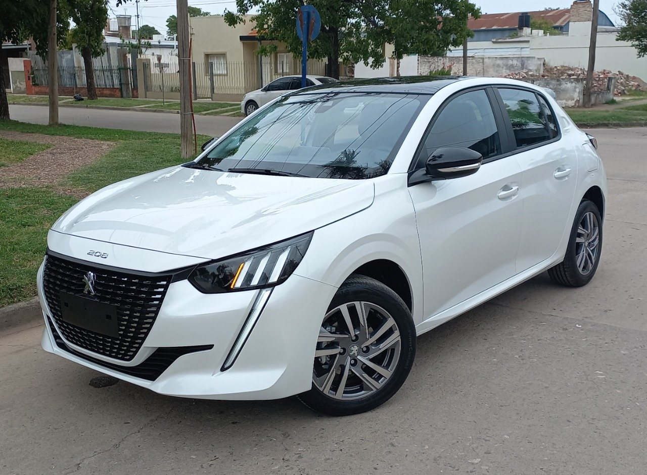 PEUGEOT 208 1.6 ALLURE AT6 L/25