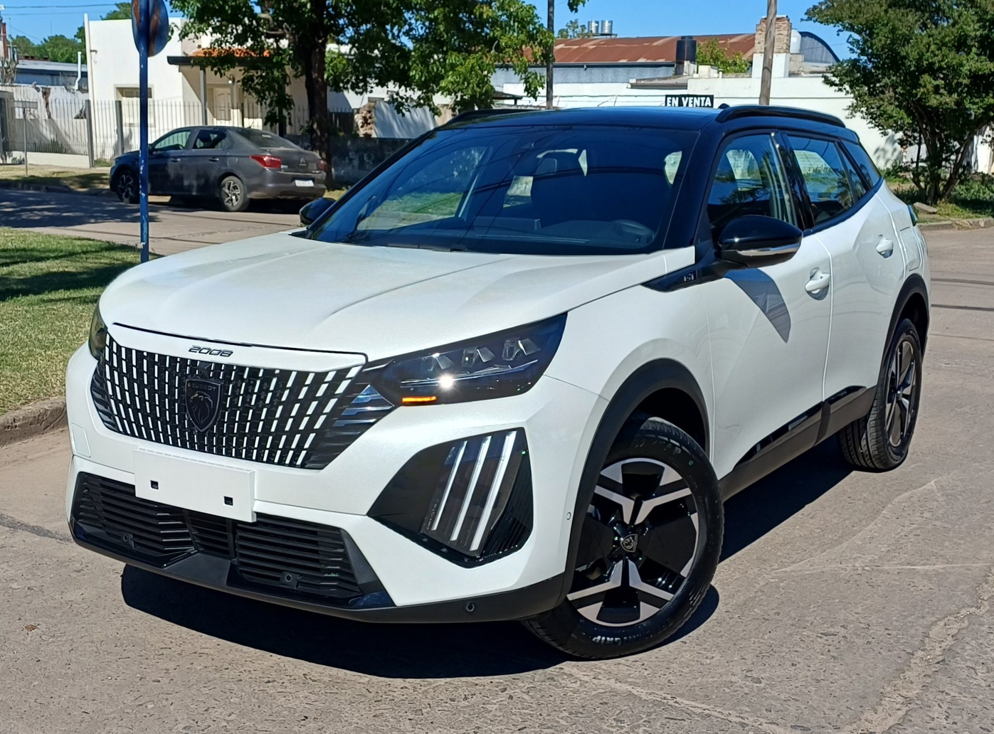 PEUGEOT 2008 GT T200 CVT L/25