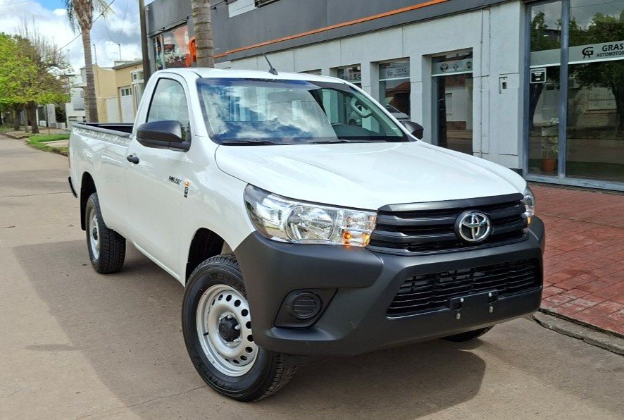 TOYOTA TOYOTA HILUX 2.4 TDi DX C/S 4X2 6MT 0 KM