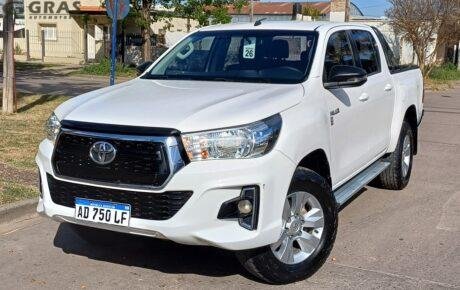 TOYOTA HILUX 2.4 SR 4×2 DC 2019