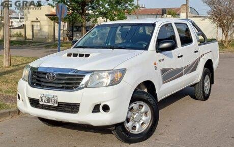 TOYOTA HILUX 2.5 DX PACK 4X2 DC 2015