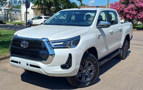 TOYOTA HILUX 2.8 TDI SRV DC 4×4 AT OKM