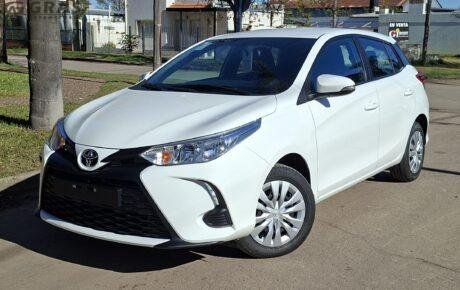 TOYOTA YARIS 1.5 XS CVT 5p. L/22 0KM