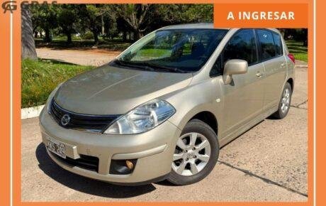 NISSAN TIIDA ACENTA 1.8 5P 6MT 2011