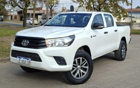 TOYOTA HILUX 2.4 TDi DX DC 4×2 6MT L/16 2017