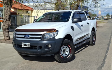 FORD RANGER 2.5N XL DC 4×2 MT 2013