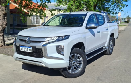 MITSUBISHI L200 2.4 DI-D DC 4×4 AT 2020
